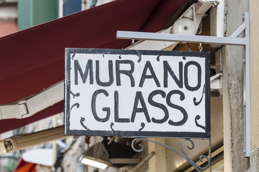 vorführung von Techniken zur Geschichte des Muranoglases